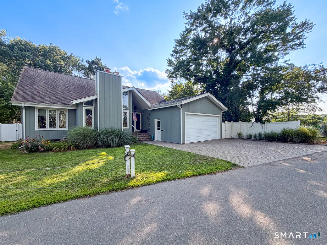 16 Highland Avenue, Branford, CT