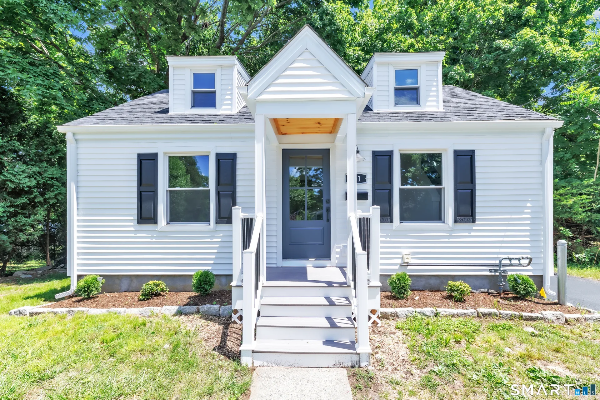 21 Meadow Street, Milford, CT
