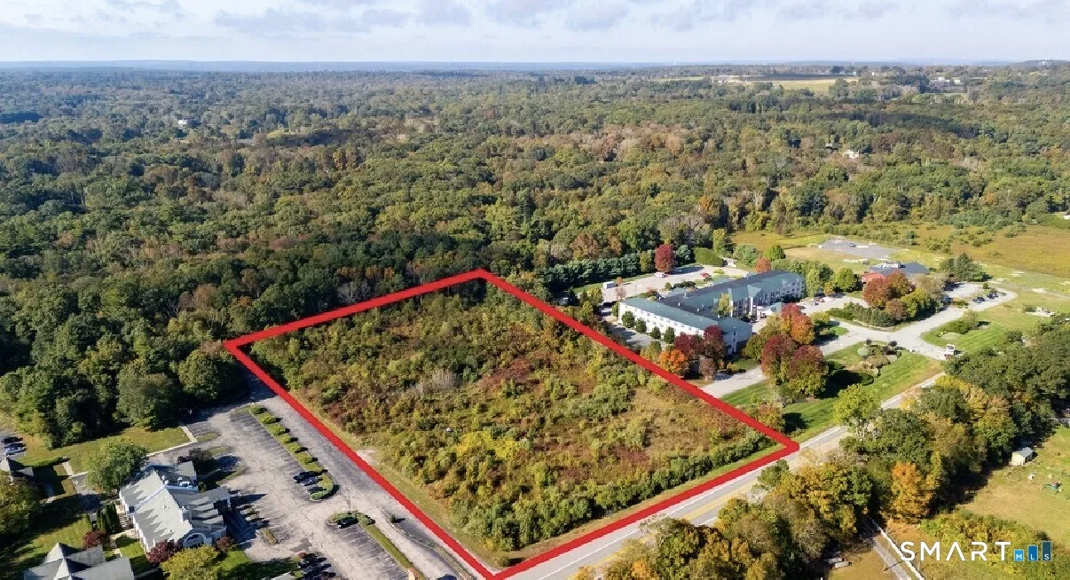 399 Norwich Westerly Road, North Stonington, CT