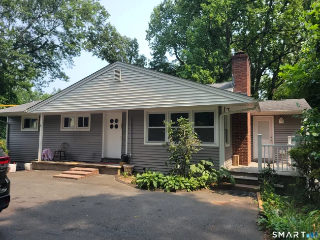 1031 Hartford Turnpike, North Haven, CT