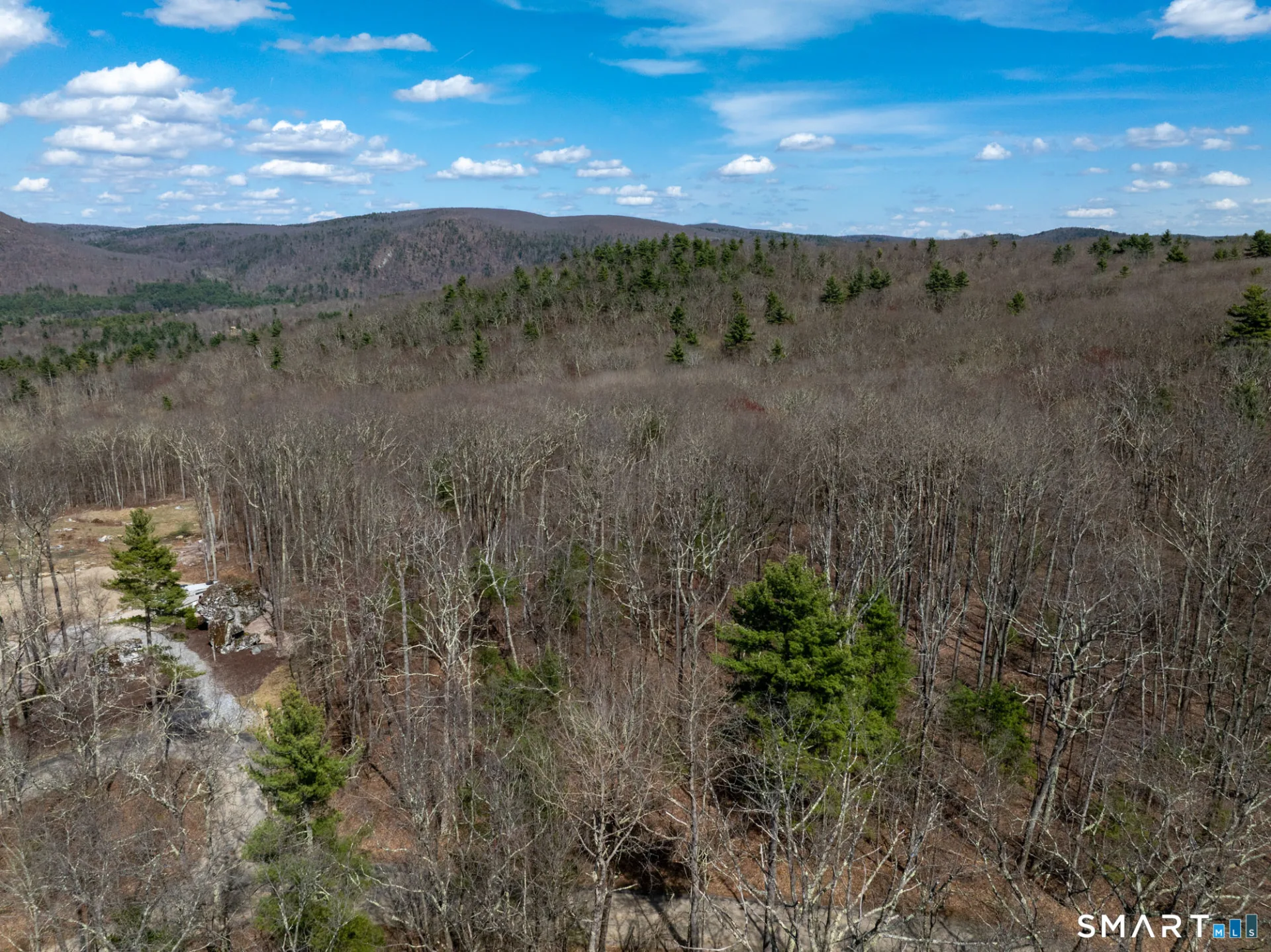Aspen Hill Drive, Canaan, CT