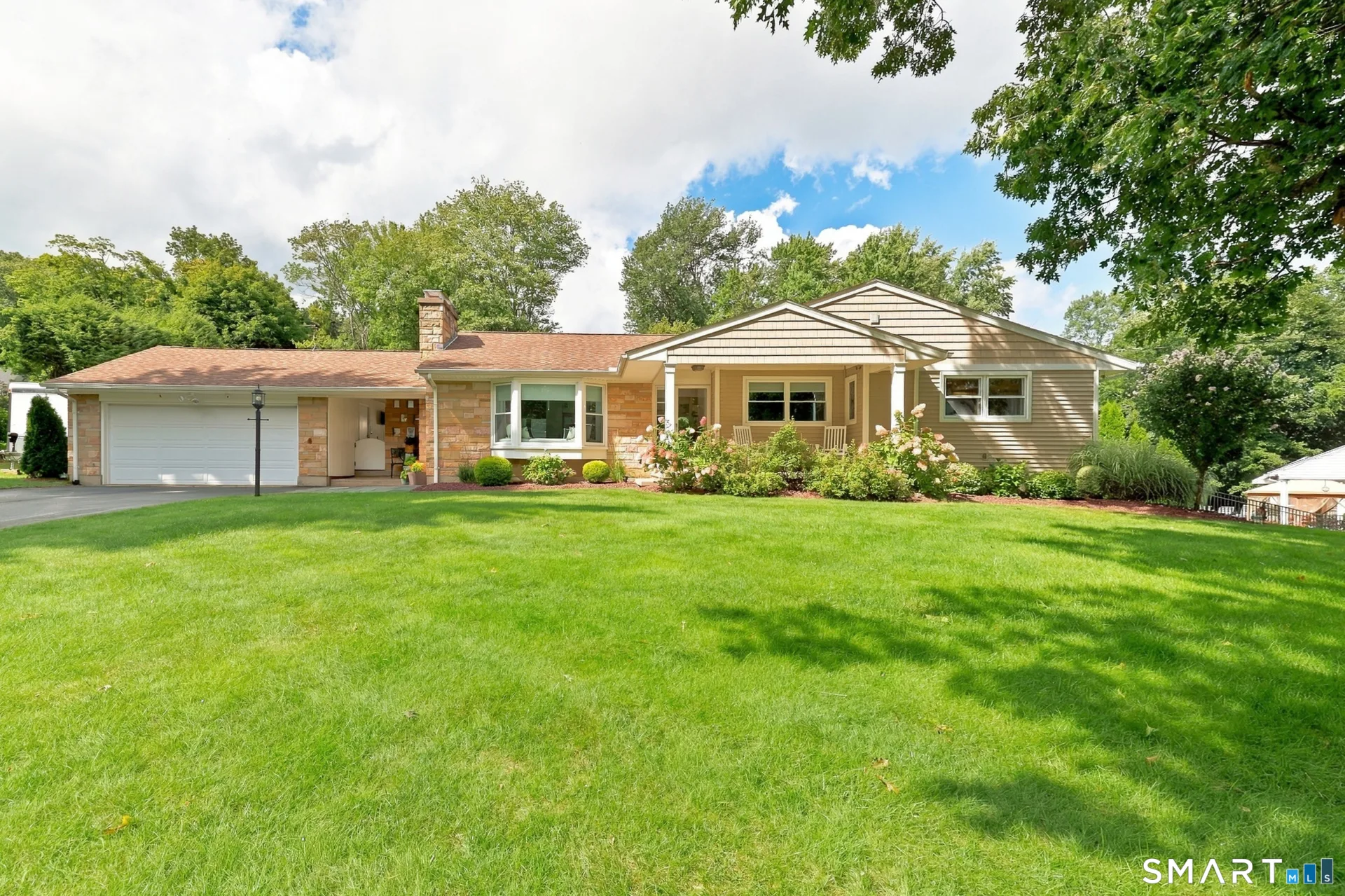 48 Maxine Road, Bristol, CT