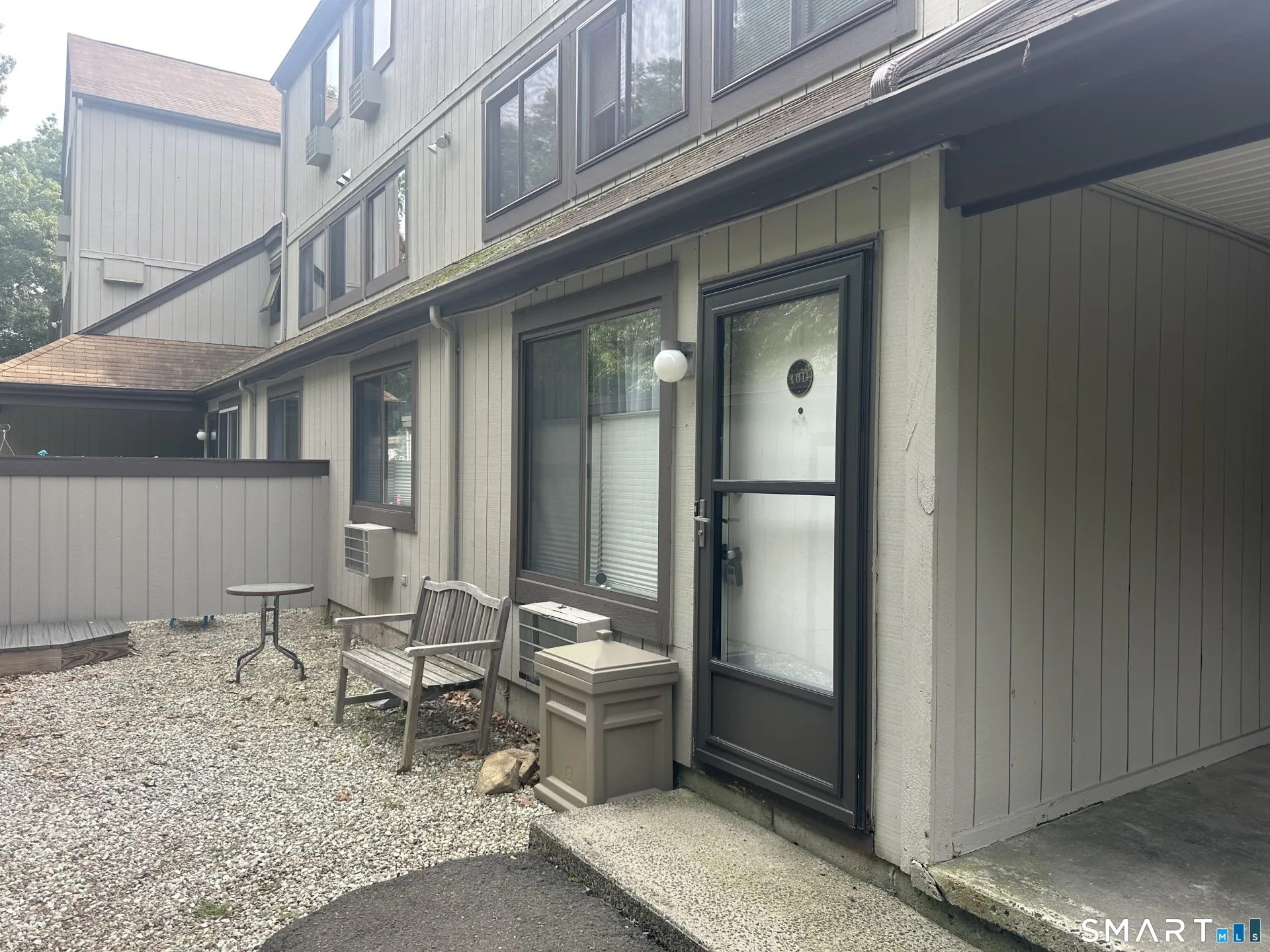 10 Pineview Drive #D, Branford, CT