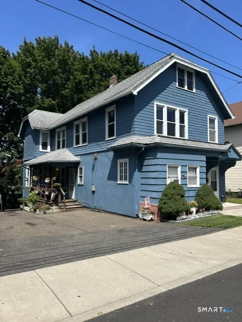 17 Akron Street, Meriden, CT