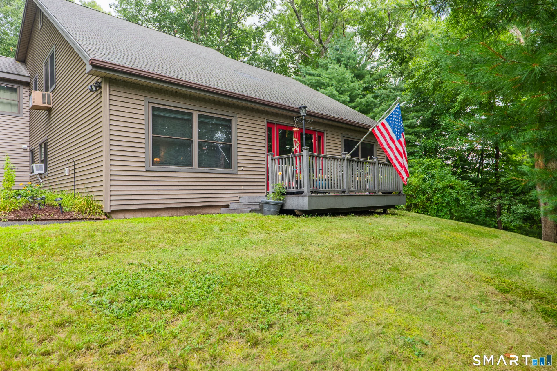 19 Vidich Lane, Naugatuck, CT