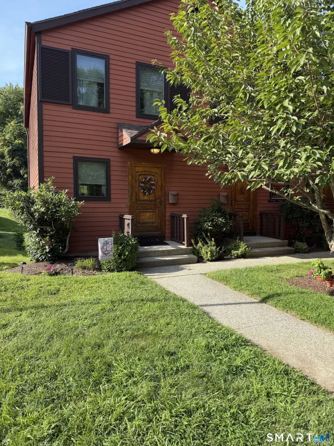 32 Courtland Drive #32