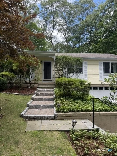 6 Vanderbilt Avenue, Norwalk, CT