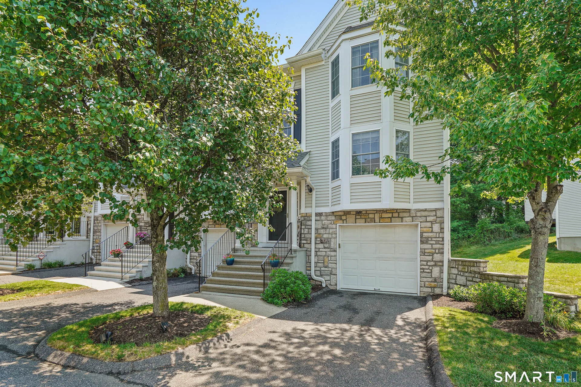 1006 Hancock Drive #1006, Danbury, CT