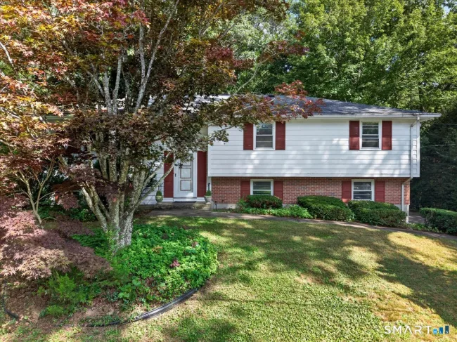 48 Old Colony Road
