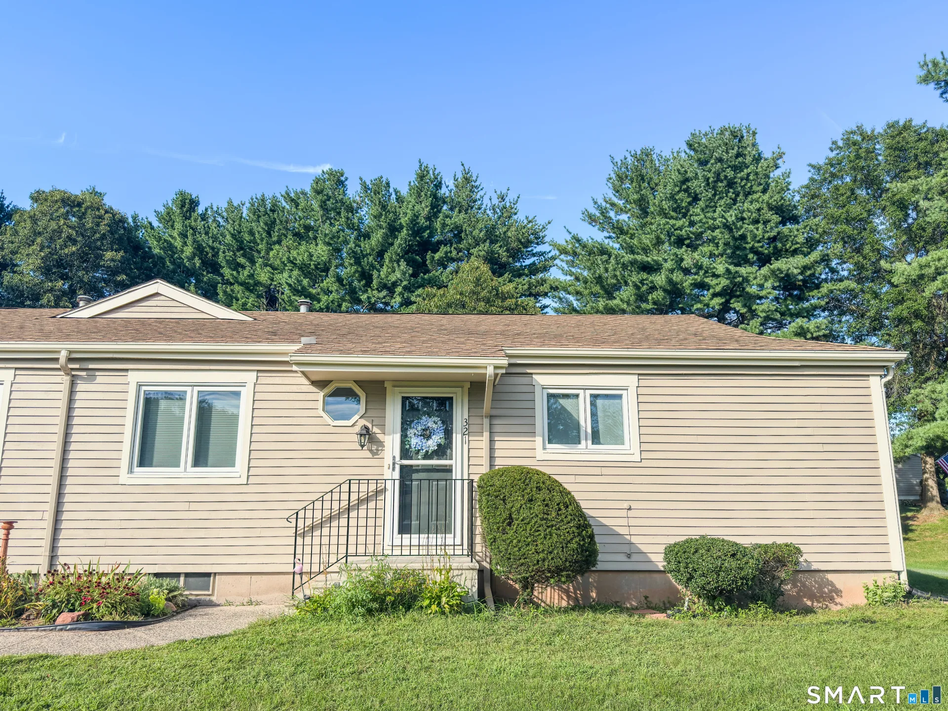 321 Songbird Lane #321, Southington, CT
