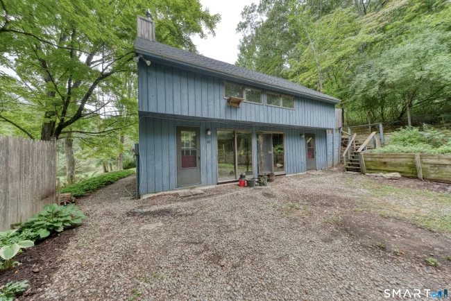 102 Brookside Lane
