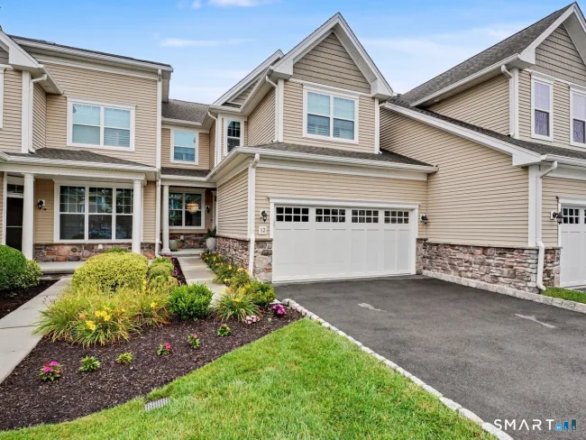 12 Old Pasture Drive #12