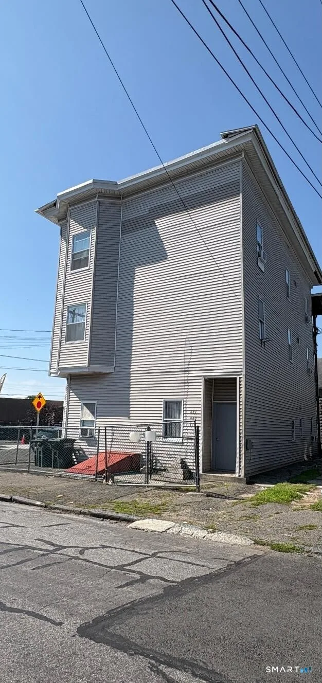 679 Norman Street, Bridgeport, CT