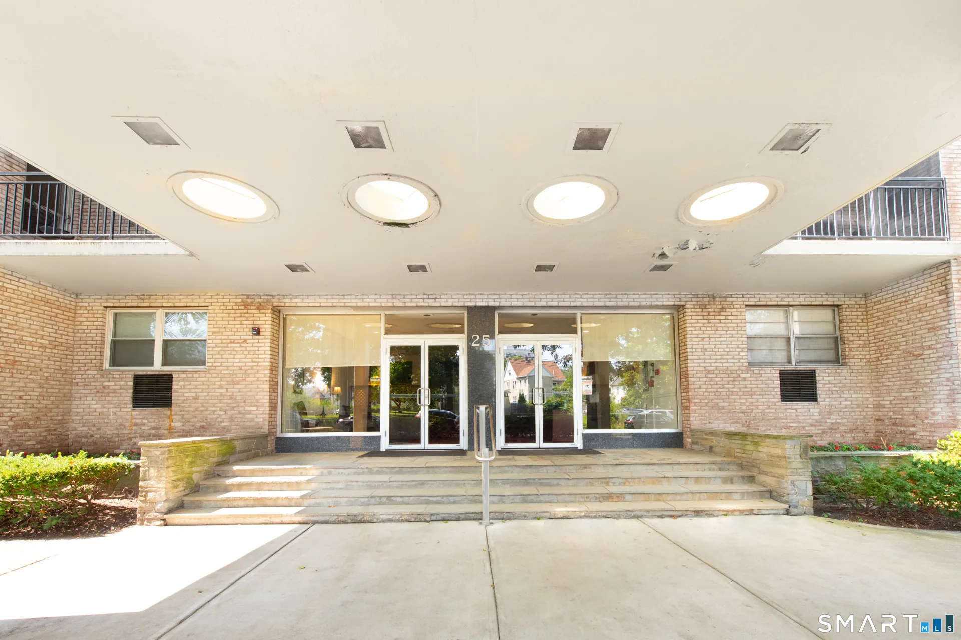 25 Cartright Street, Bridgeport, CT