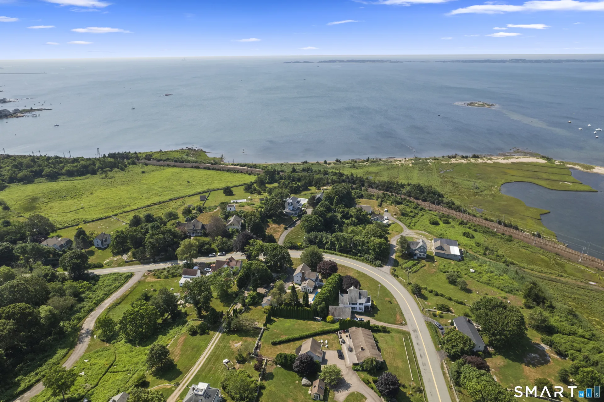 39 Wilcox Road, Stonington, CT