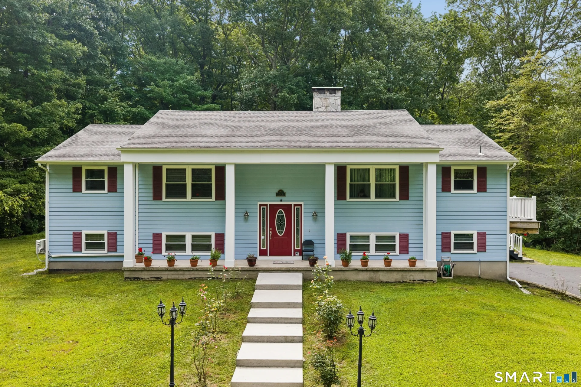 976 Old Waterbury Road, Southbury, CT