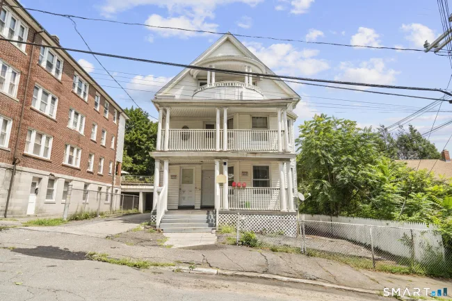 12 Aetna Street