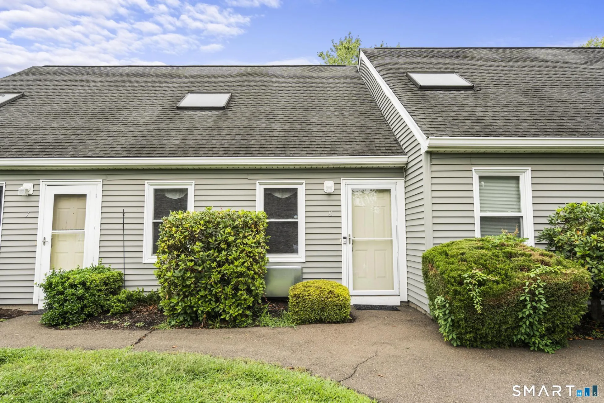 8 Grove Court #8, Branford, CT