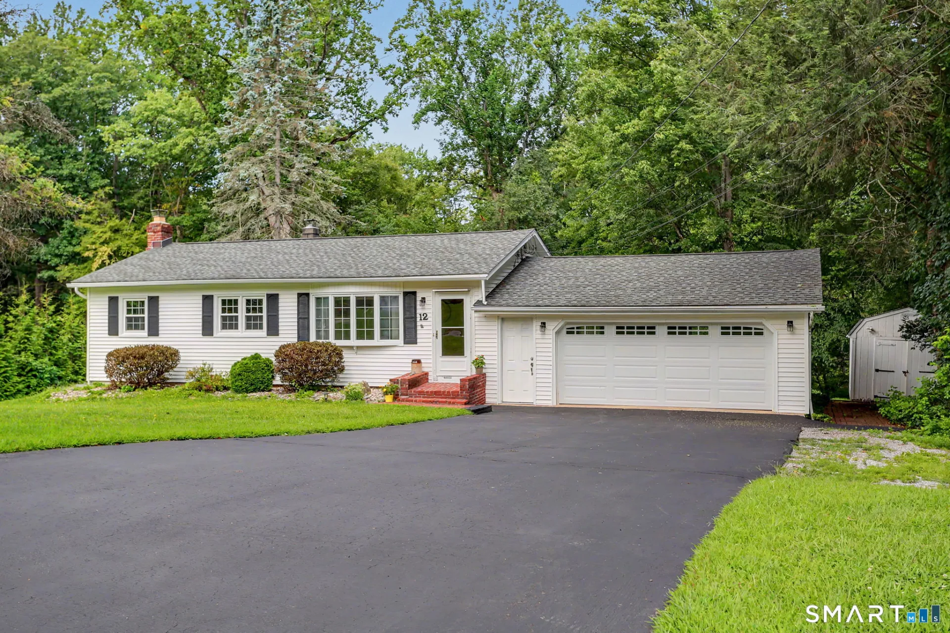 12 Cedarwood Lane, Shelton, CT