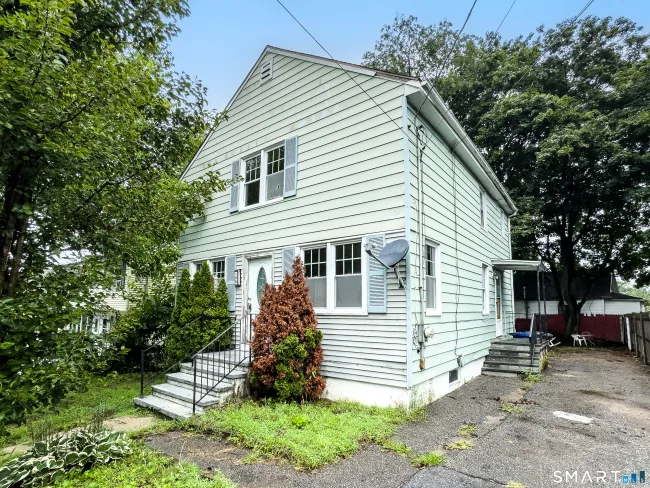 166 Earl Avenue