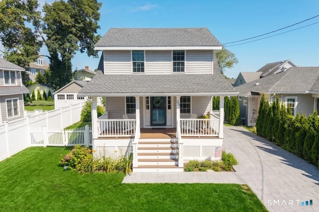 99 East Wharf Road, Madison, CT