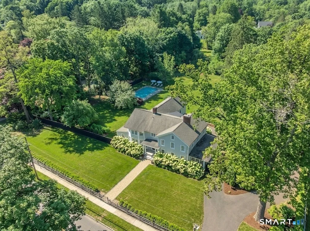 88 Main Street, Essex, CT