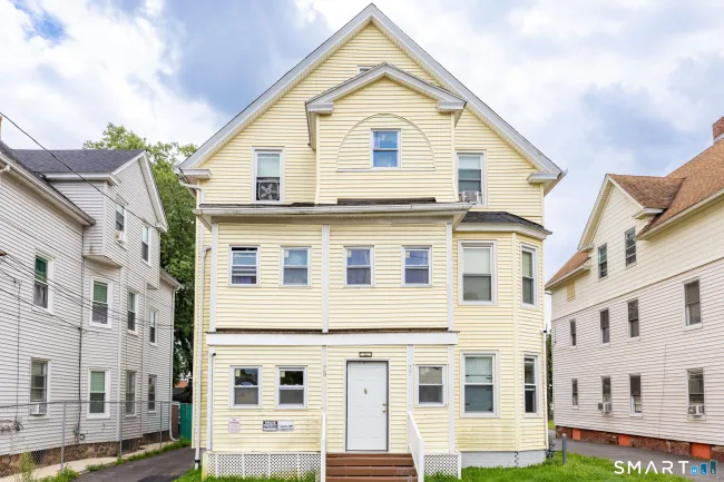 75 Roberts Street