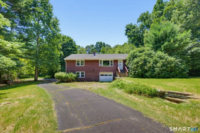 64 Great Hillwood Road