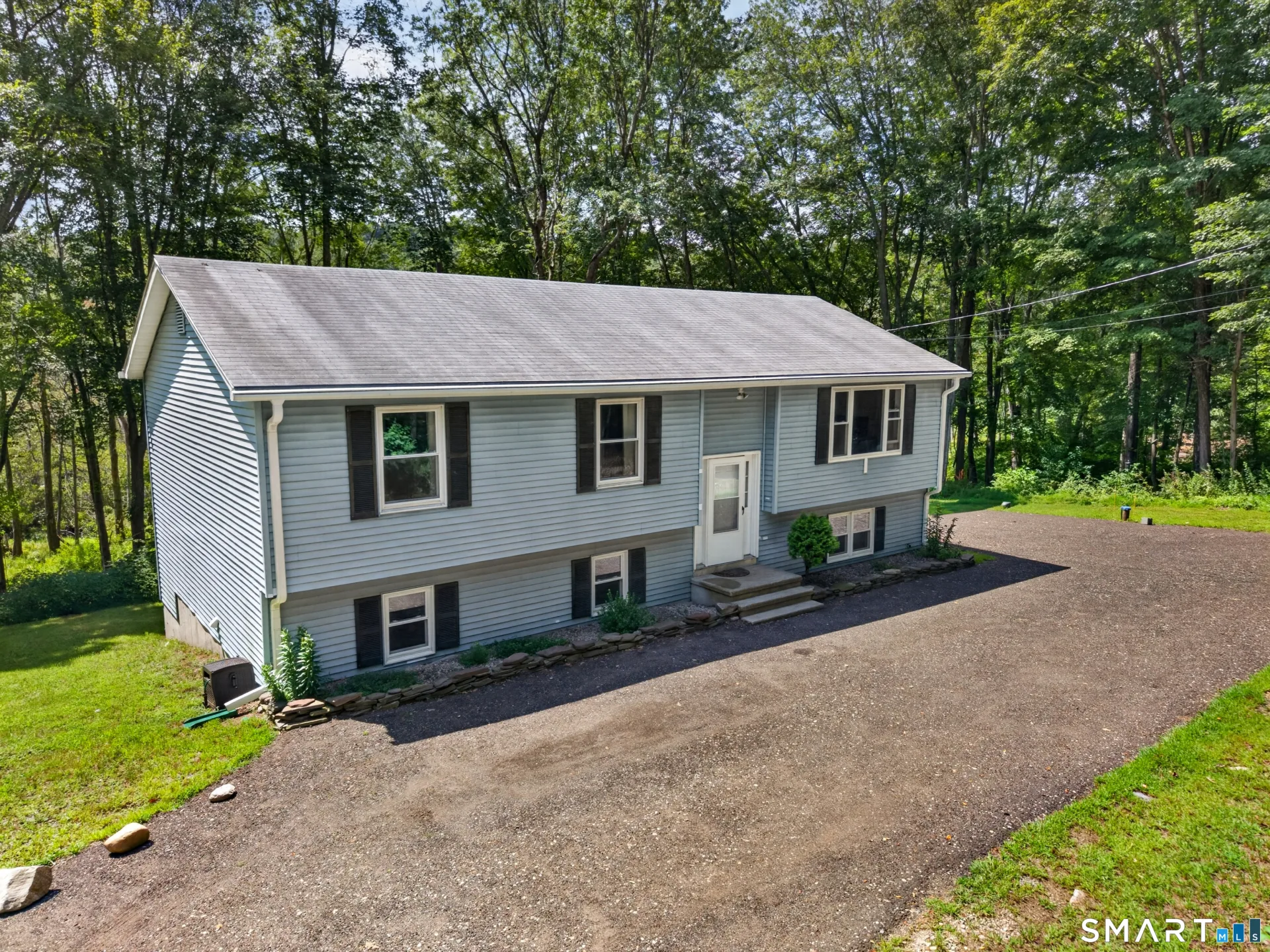 241 South Road, Bozrah, CT