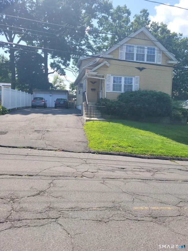 223 Fairfield Avenue