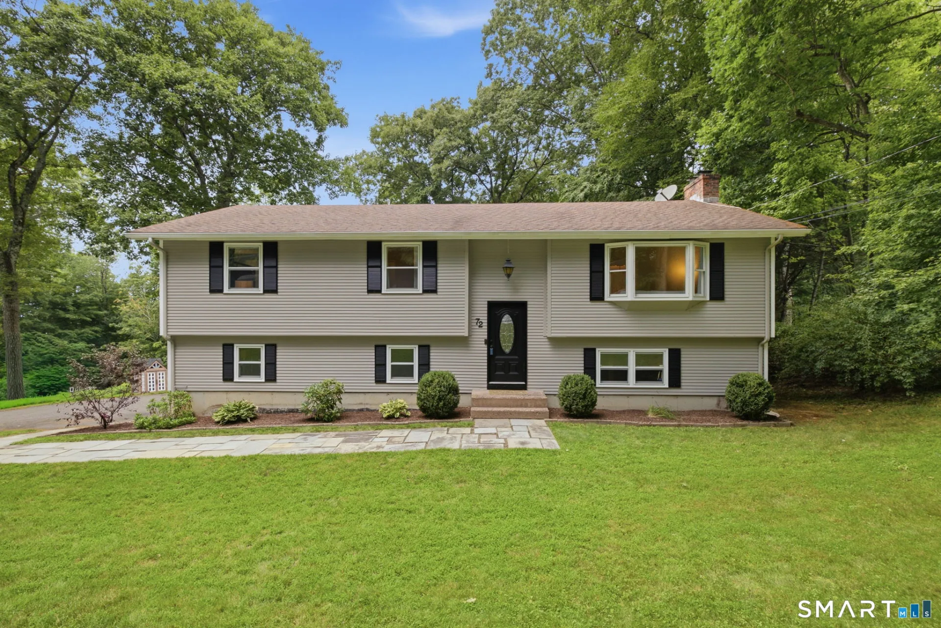 72 Lakeview Heights, Tolland, CT