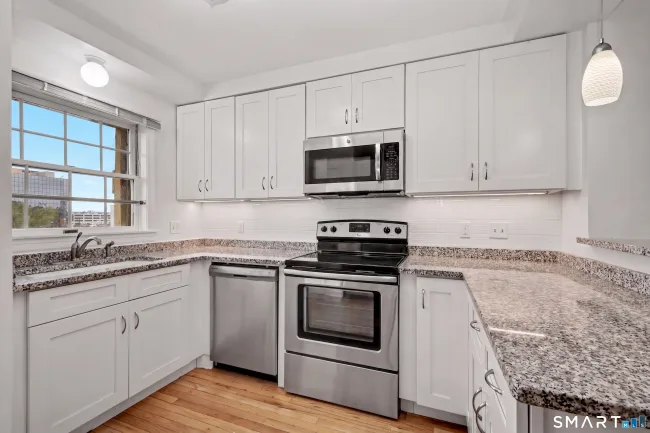 256 Washington Boulevard #14