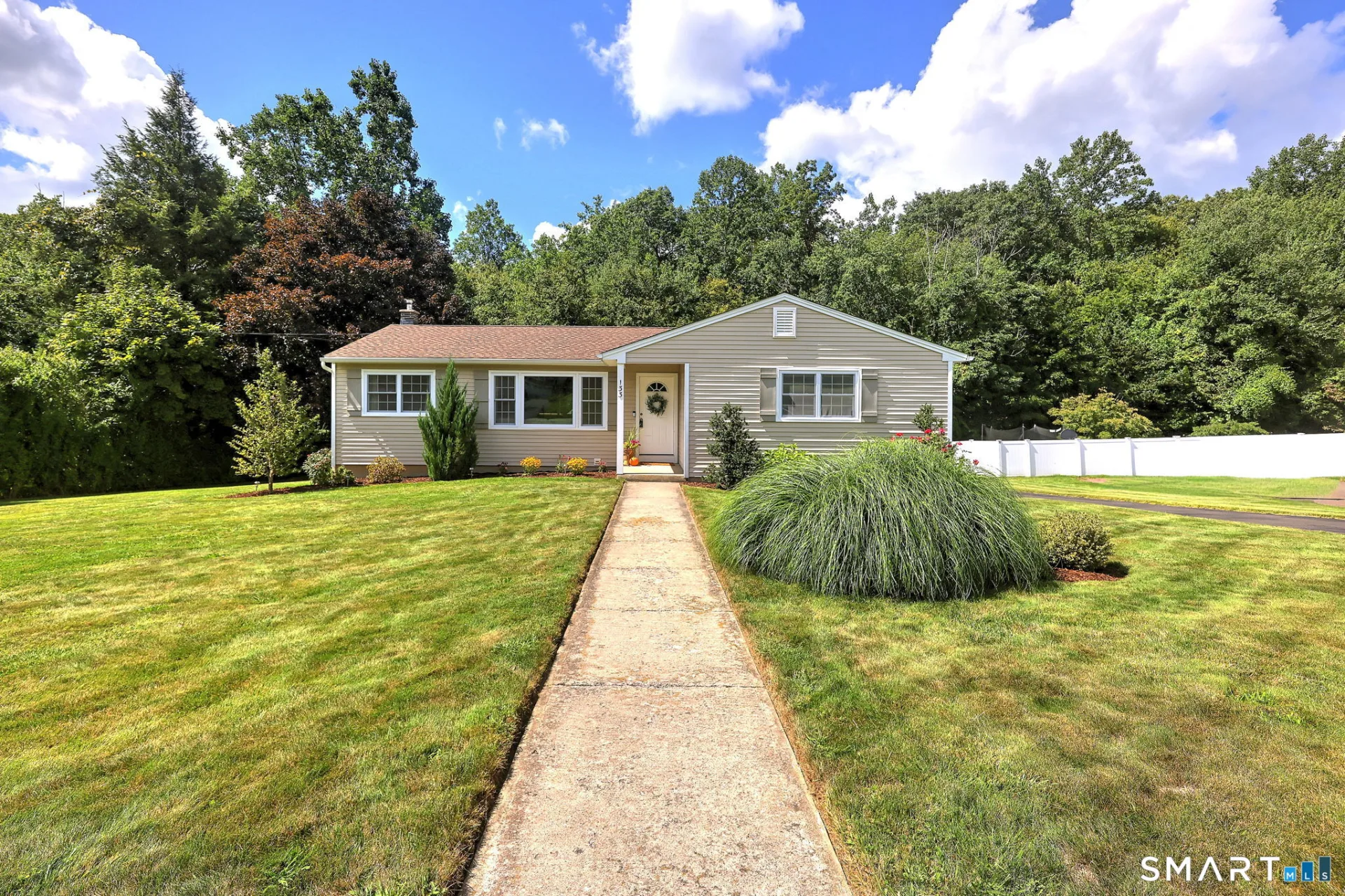 133 Algin Drive, Middlebury, CT