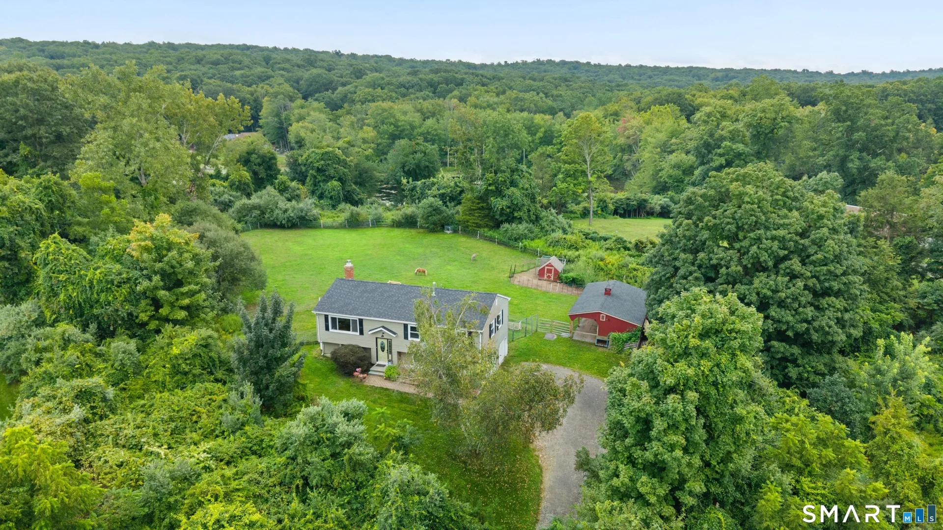 8 Meadow Drive, Oxford, CT