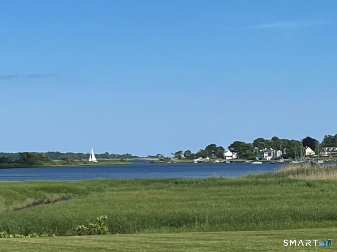100 Dudley Avenue #F30, Old Saybrook, CT