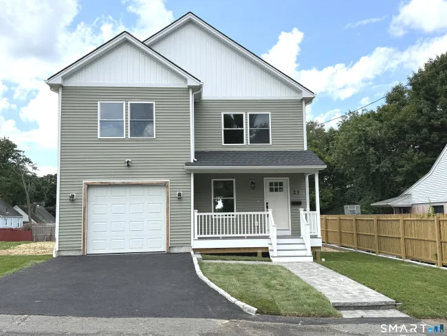 17 Dracut Avenue