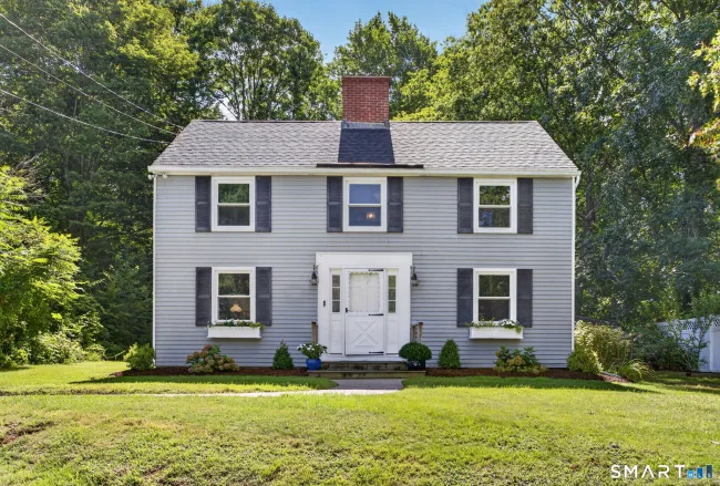 18 Orchard Heights Road, Essex, CT