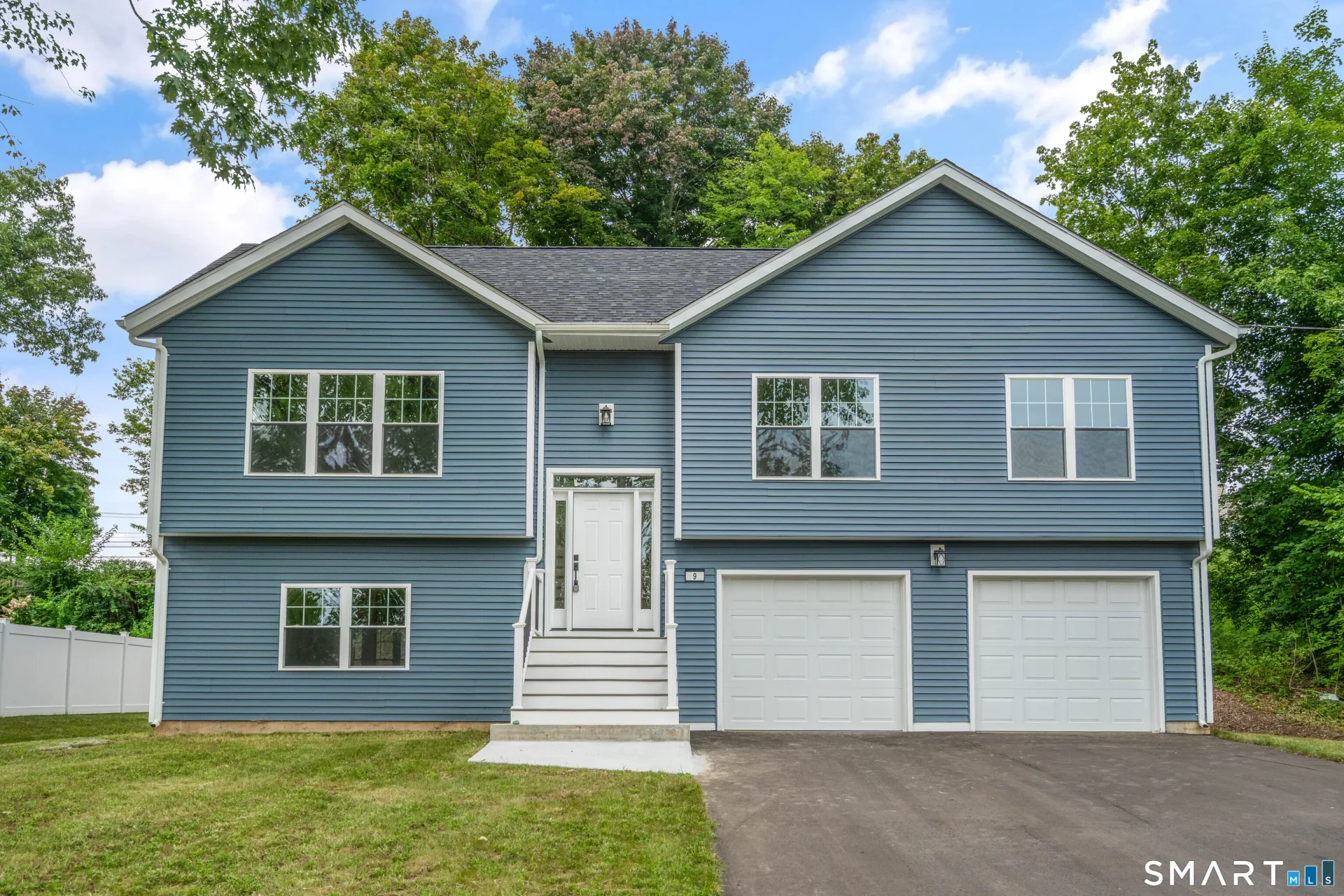 9 Washington Street, Windsor Locks, CT