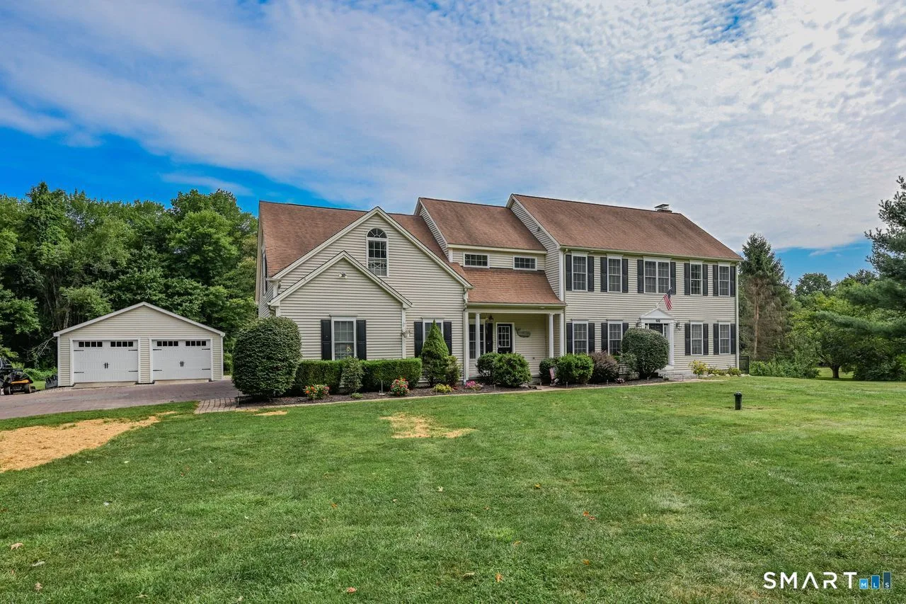 132 Good Hill Road, Woodbury, CT