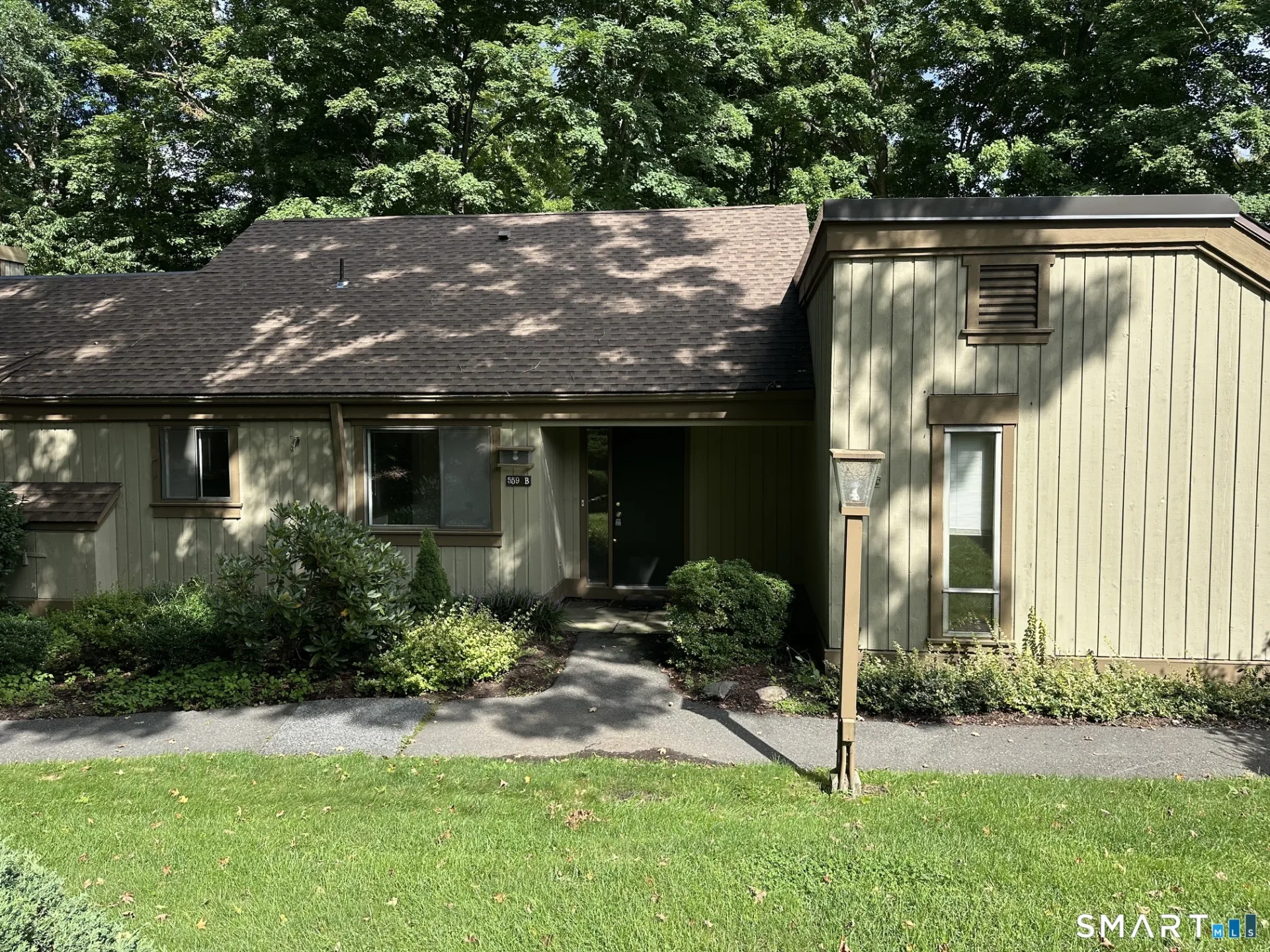 559 Heritage Village #B, Southbury, CT