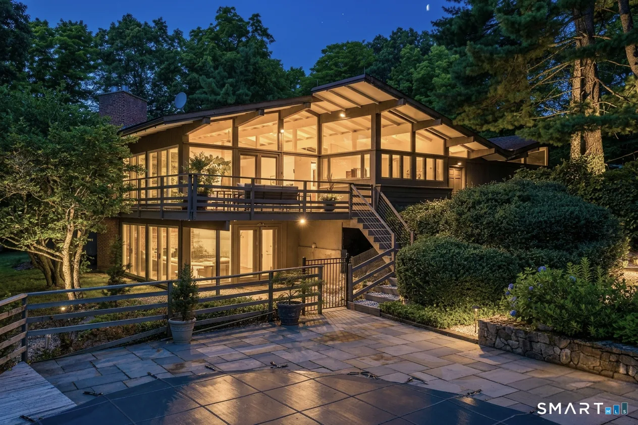 62 Wells Hill Road, Weston, CT