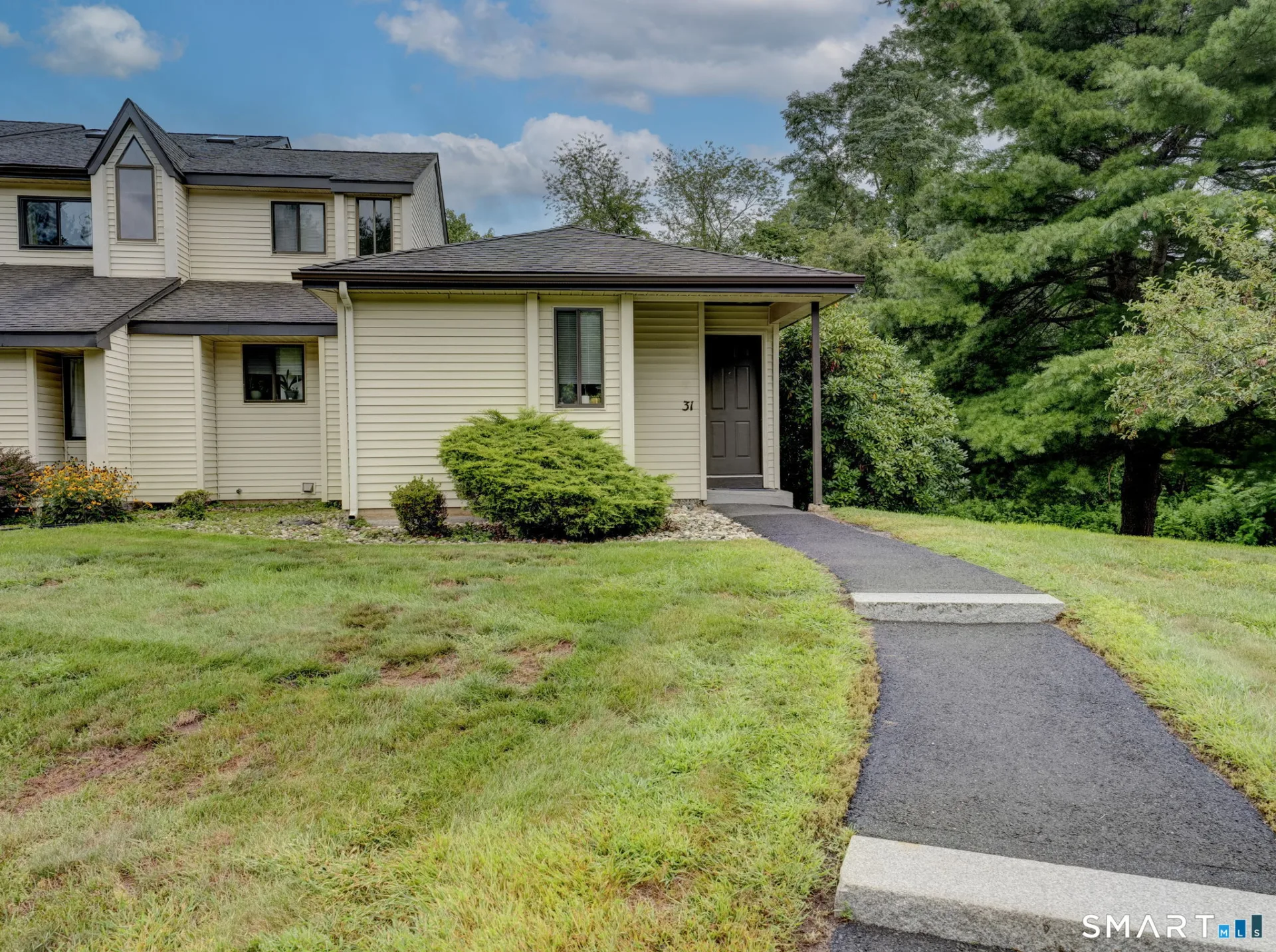 31 Simsbury Landing #31, Simsbury, CT