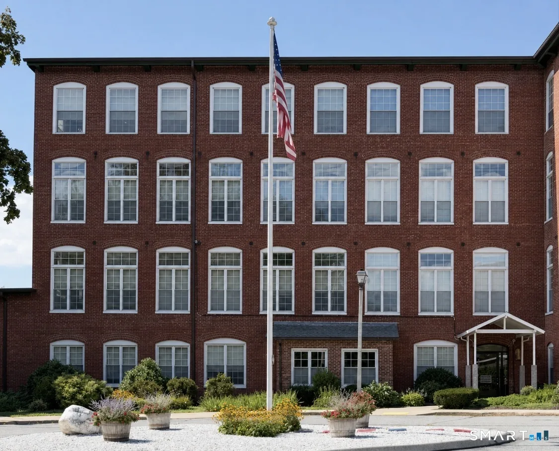 45 Main Street #111, Plainfield, CT