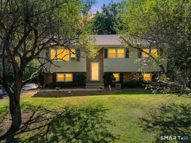 13 Polly Avenue