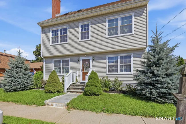31 Center Avenue