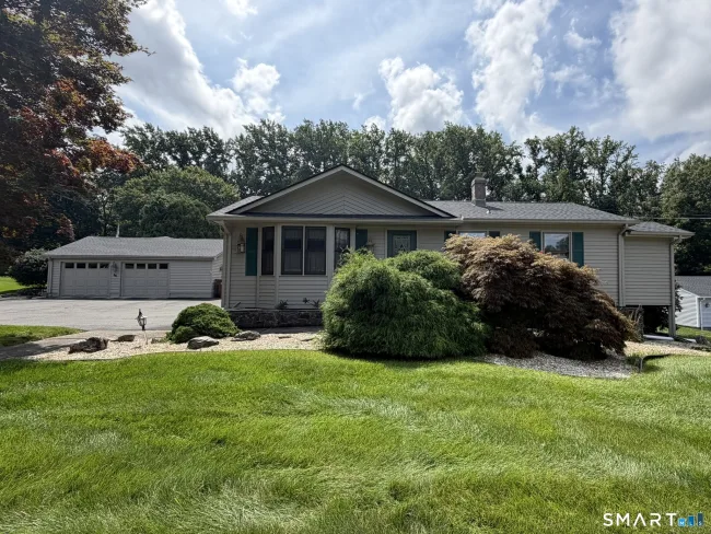 66 Tuckahoe Drive