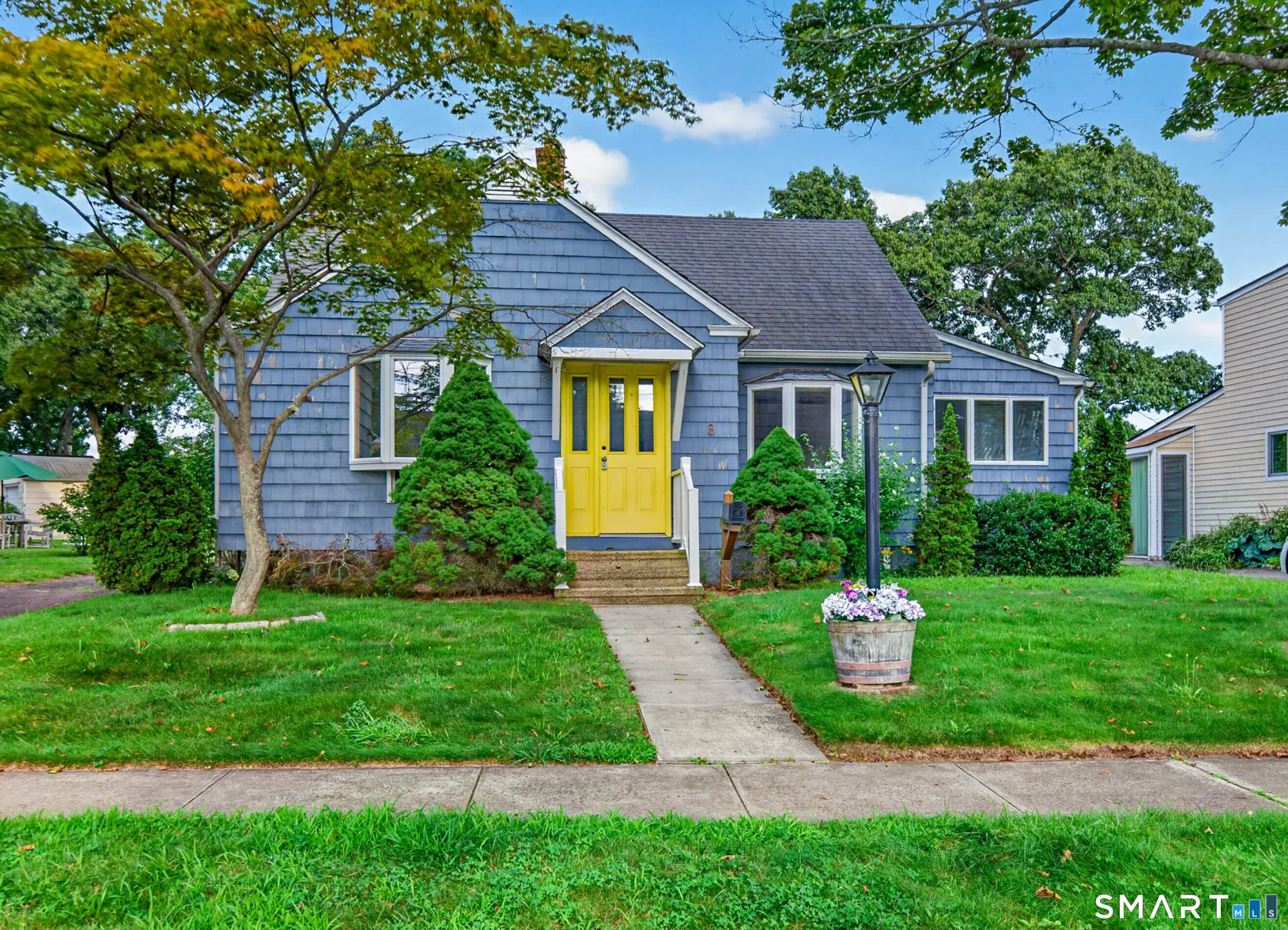 8 Sailors Lane, Milford, CT