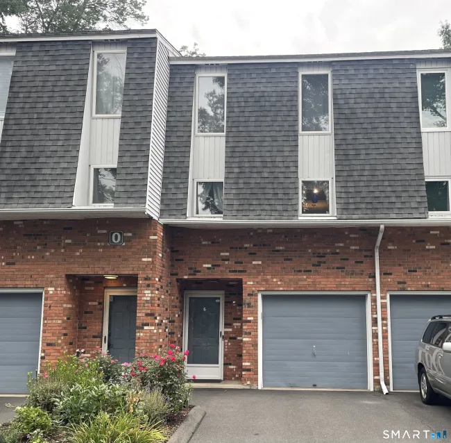 410 Farmington Avenue #O5