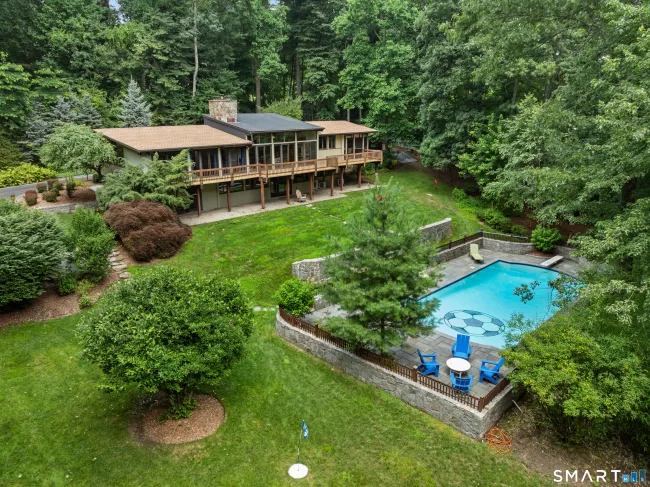 132 Signal Hill Road
