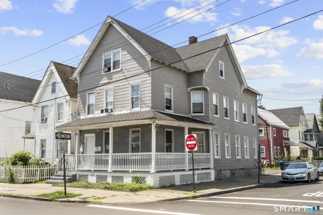 28 Cedar Street